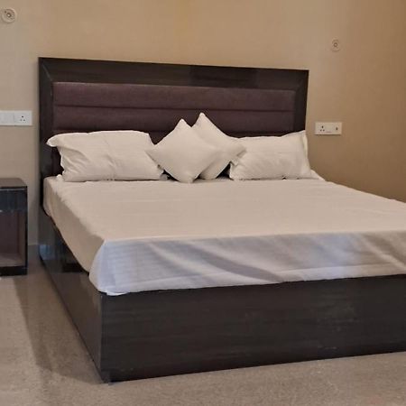 Отель Shree Janki Palace Ayodhya Экстерьер фото